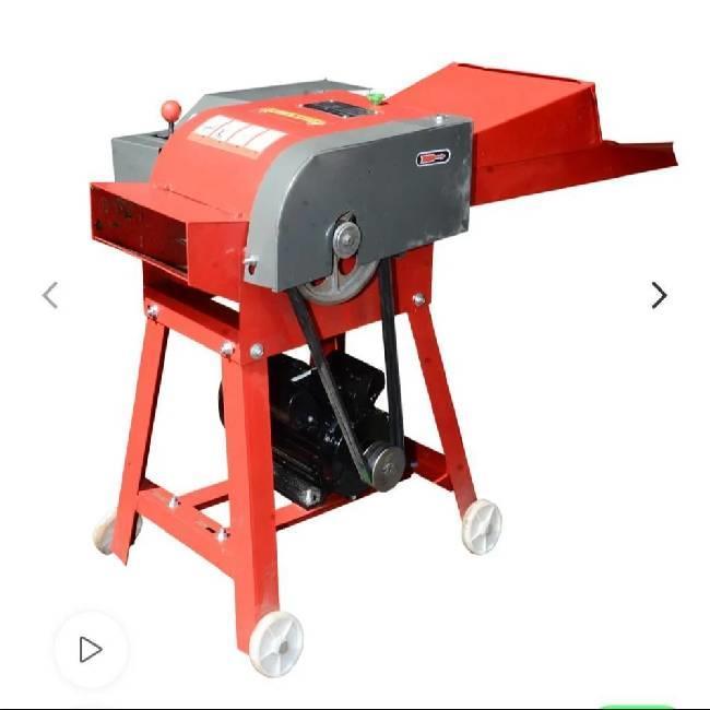 How Can Chaff Cutter Machine Dealers Help You Improve Livestock Farming Efficiency?
